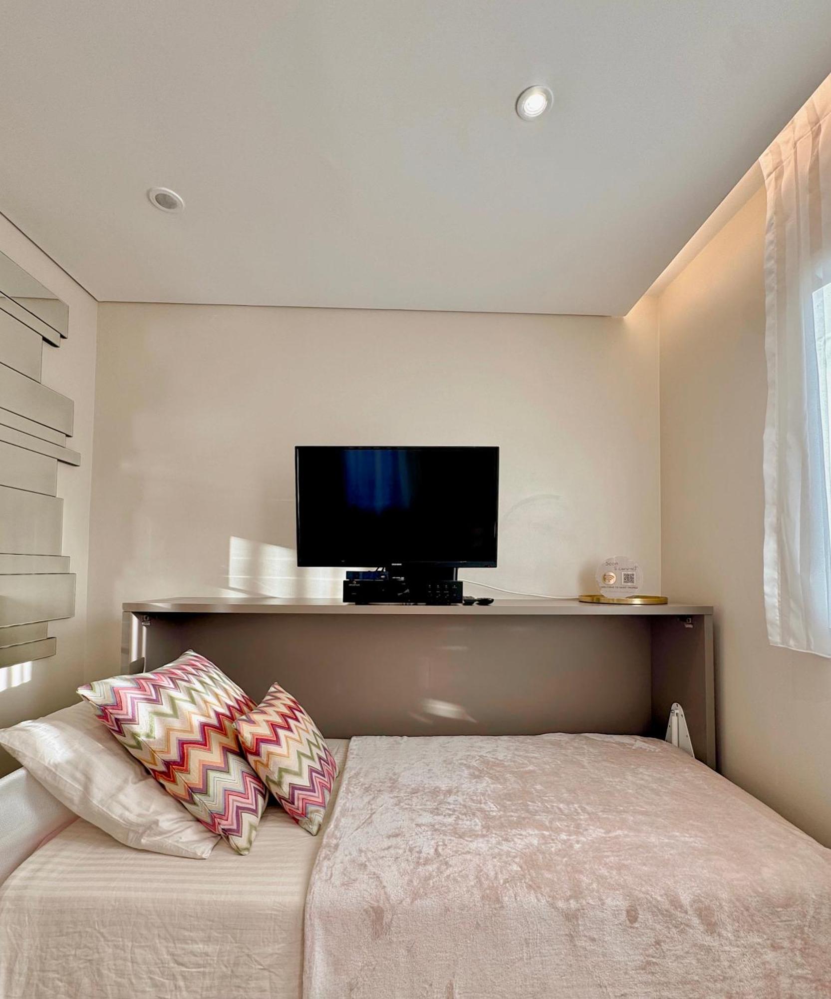 Studio Climatise, Terrasse, Parking Prive, 50M De La Plage Saint-Tropez Exterior foto